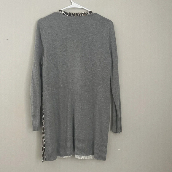 Chicos Women's Leopard Cardigan M/8 Gray Cotton Blend Sweater Button - Picture 12 of 12